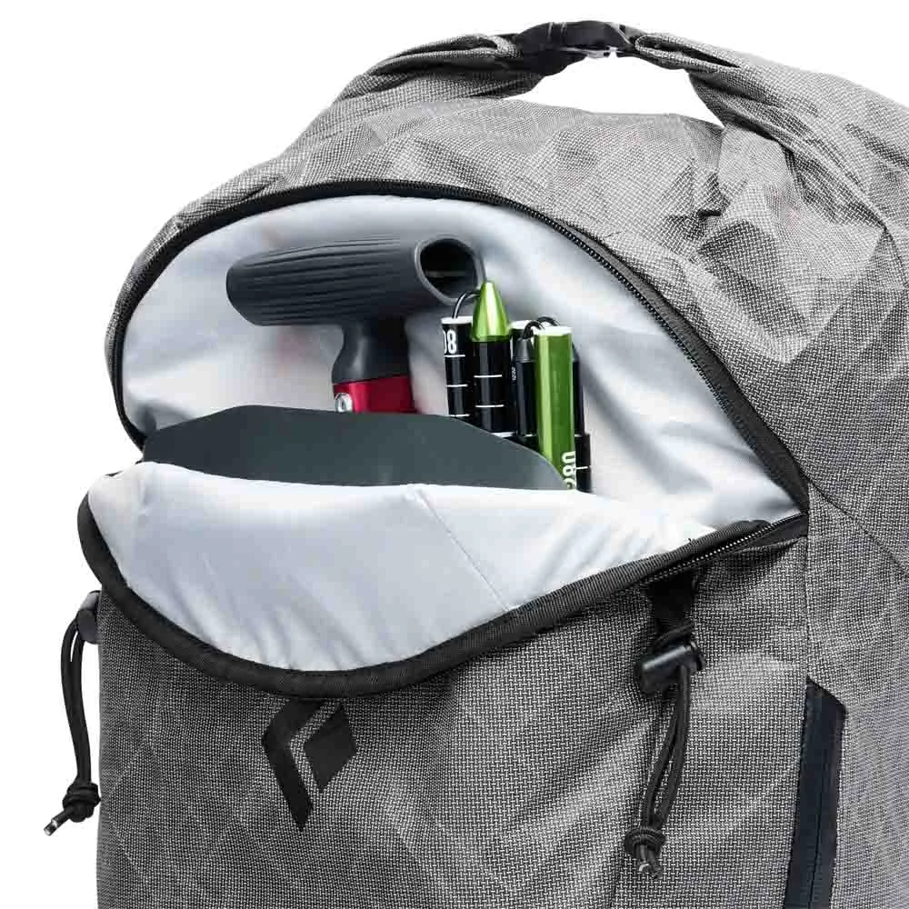 öppet fack på Black Diamond Cirque Ultra 25 alpinryggsäck (unisex)