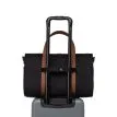 Herschel Novel Carry On Duffle väska 26,5 L (unisex) på en resväska