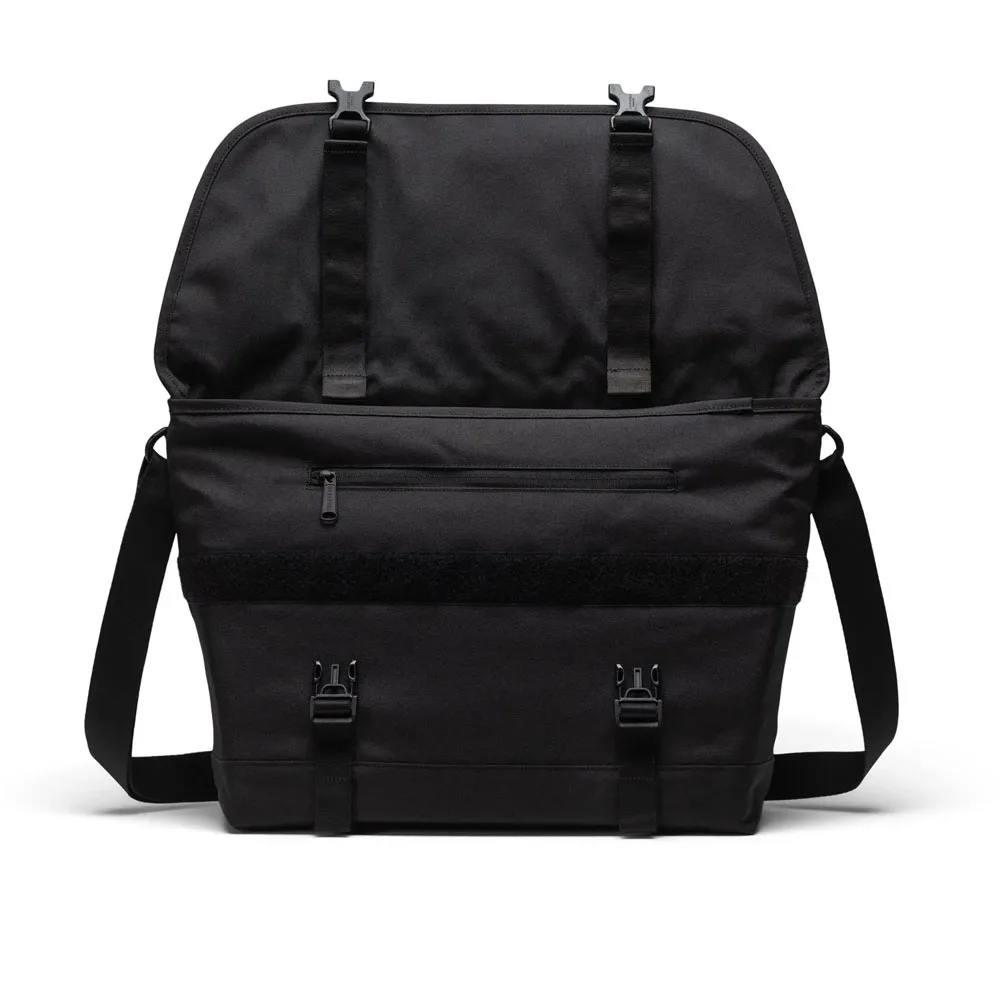 en öppen Herschel Cove Messenger axelväska 22,5 L (unisex)