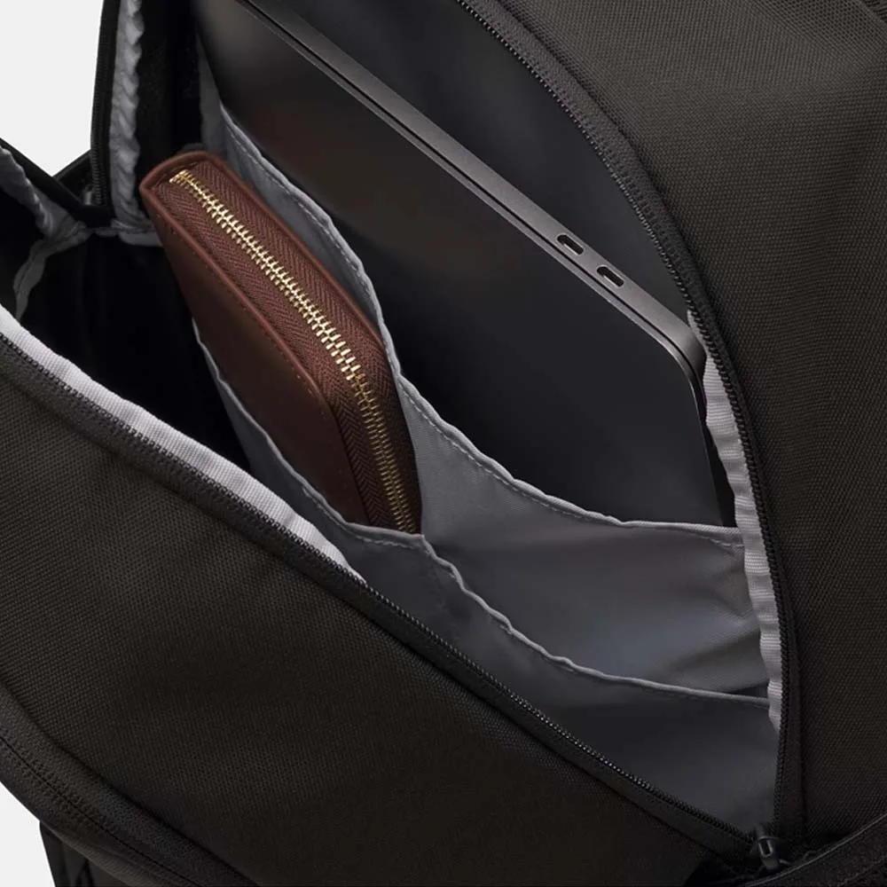 innerfack på Under Armour Hustle Sport 6.0 Backpack vardagsryggsäck (unisex)