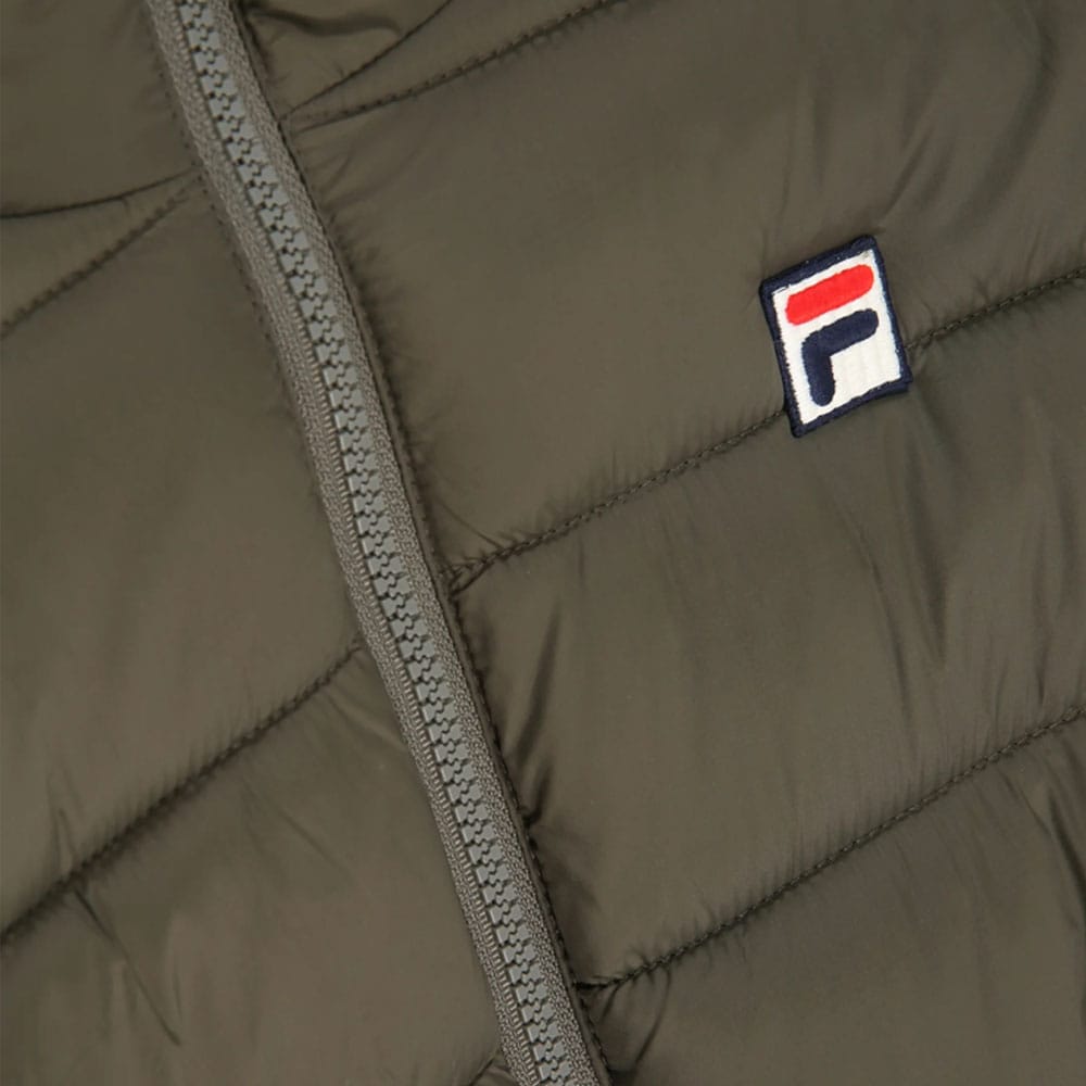 närbild av Fila Milano regular thin puffer jacka (herr)