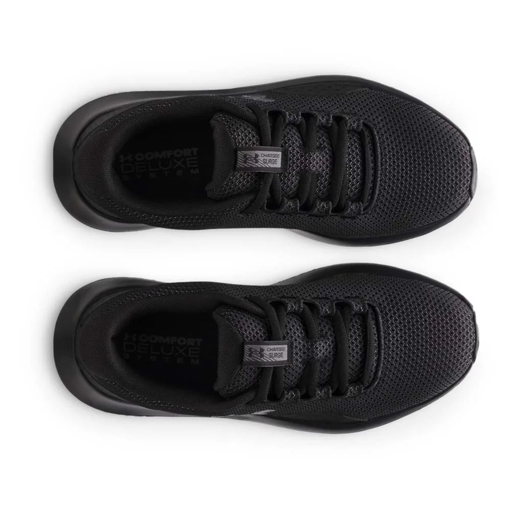 ovansida av Under Armour UA Charged Surge 4 löparskor (dam)