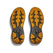 undersida av ett par Hoka Challanger 8 GTX traillöparskor (herr)