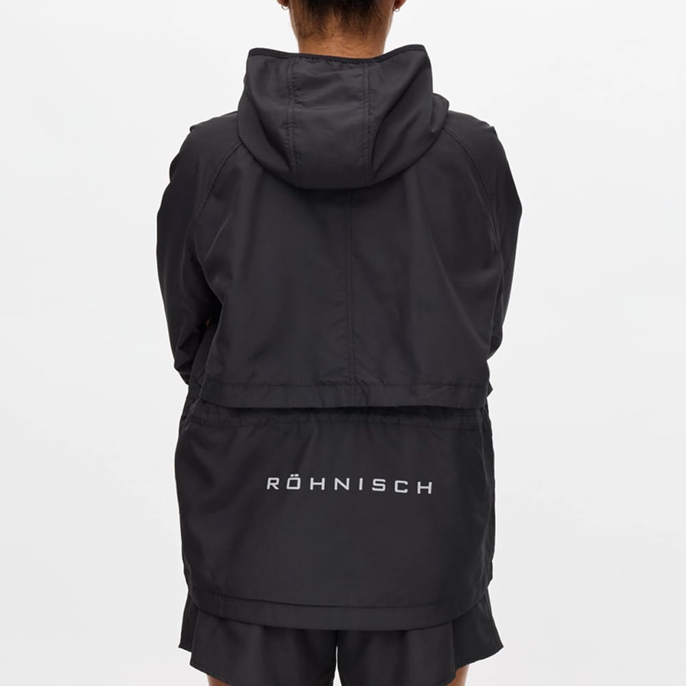 baksida av Wind Shield Run Jacket på en modell