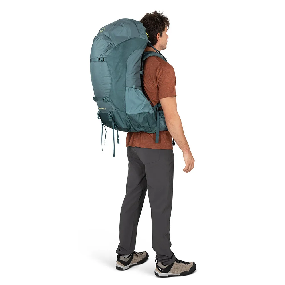 Osprey farpoint trek 55 blue on model