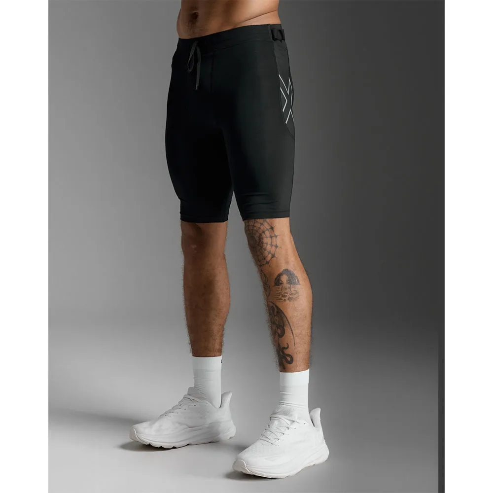 2XU Aero Mesh Compression Shorts (herr) svart