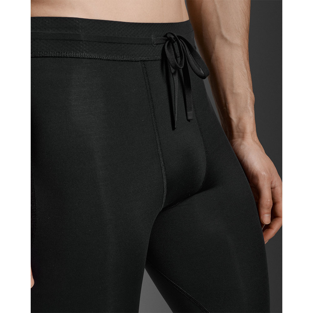 2XU Aero Mesh Compression Shorts (herr) svart