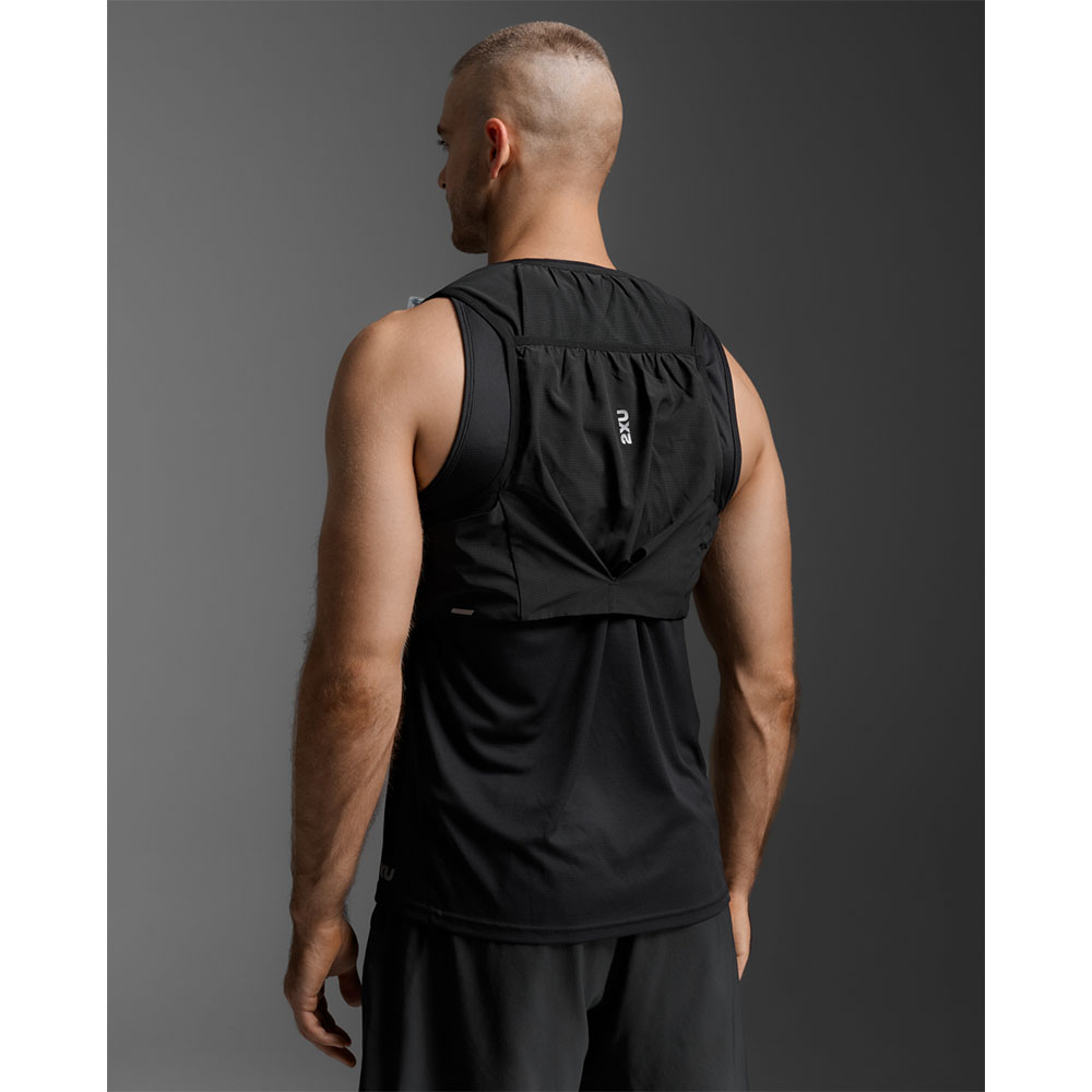2XU Run Hydration Vest löparväst (unisex) i svart