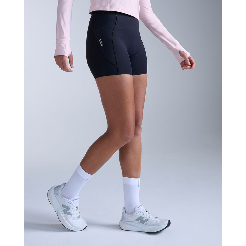 2XU Aero Mesh Hi-Rise Compression 4 inch Shorts (dam) svart