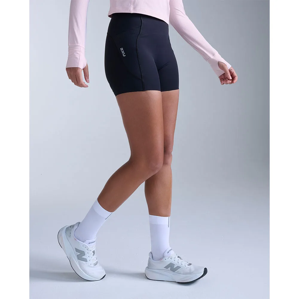 2XU Aero Mesh Hi-Rise Compression 4 inch Shorts (dam) svart