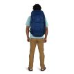 Osprey Farpoint 70 blue on model