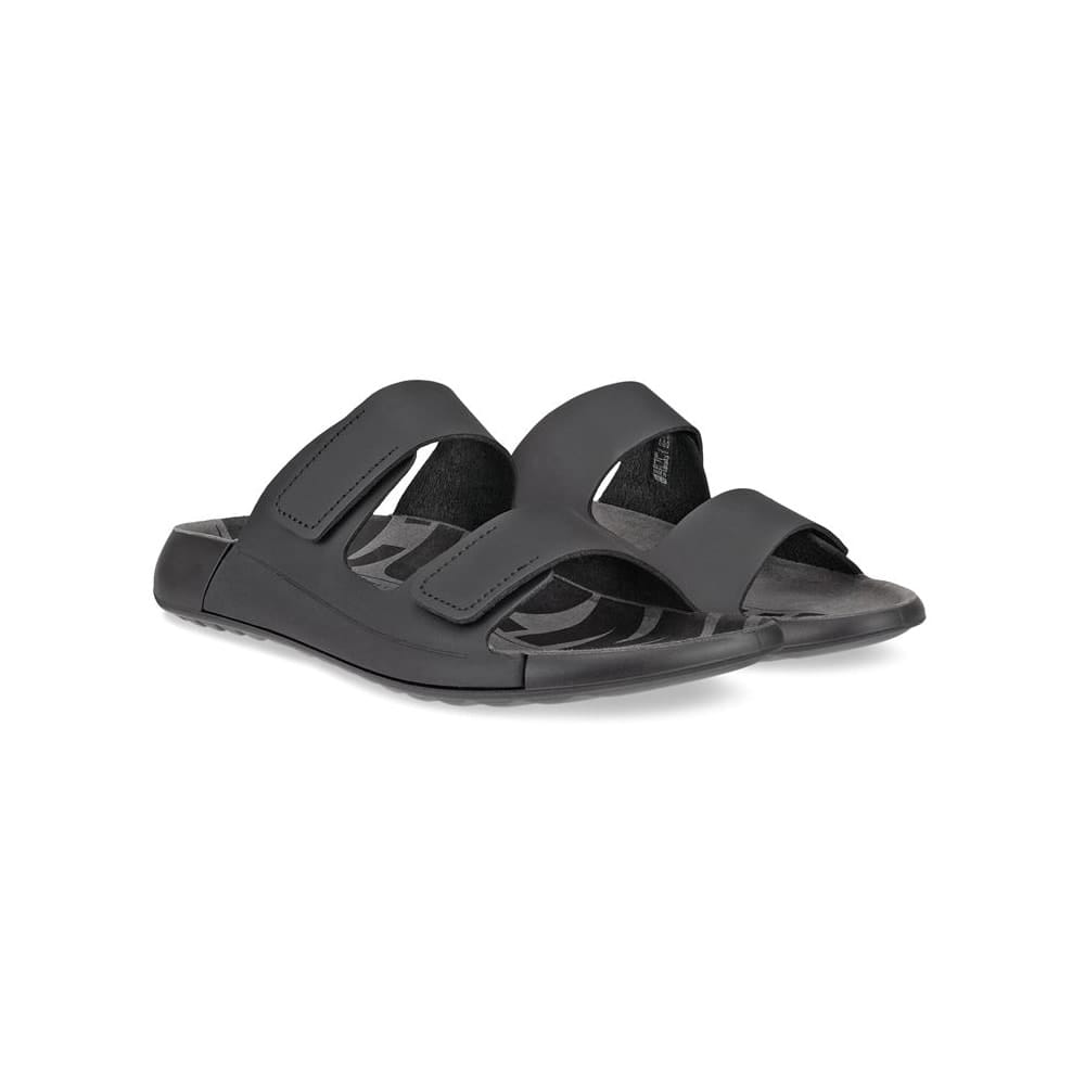 Ett par Ergonomiska och luftiga Ecco Cozmo W sandaler (dam)