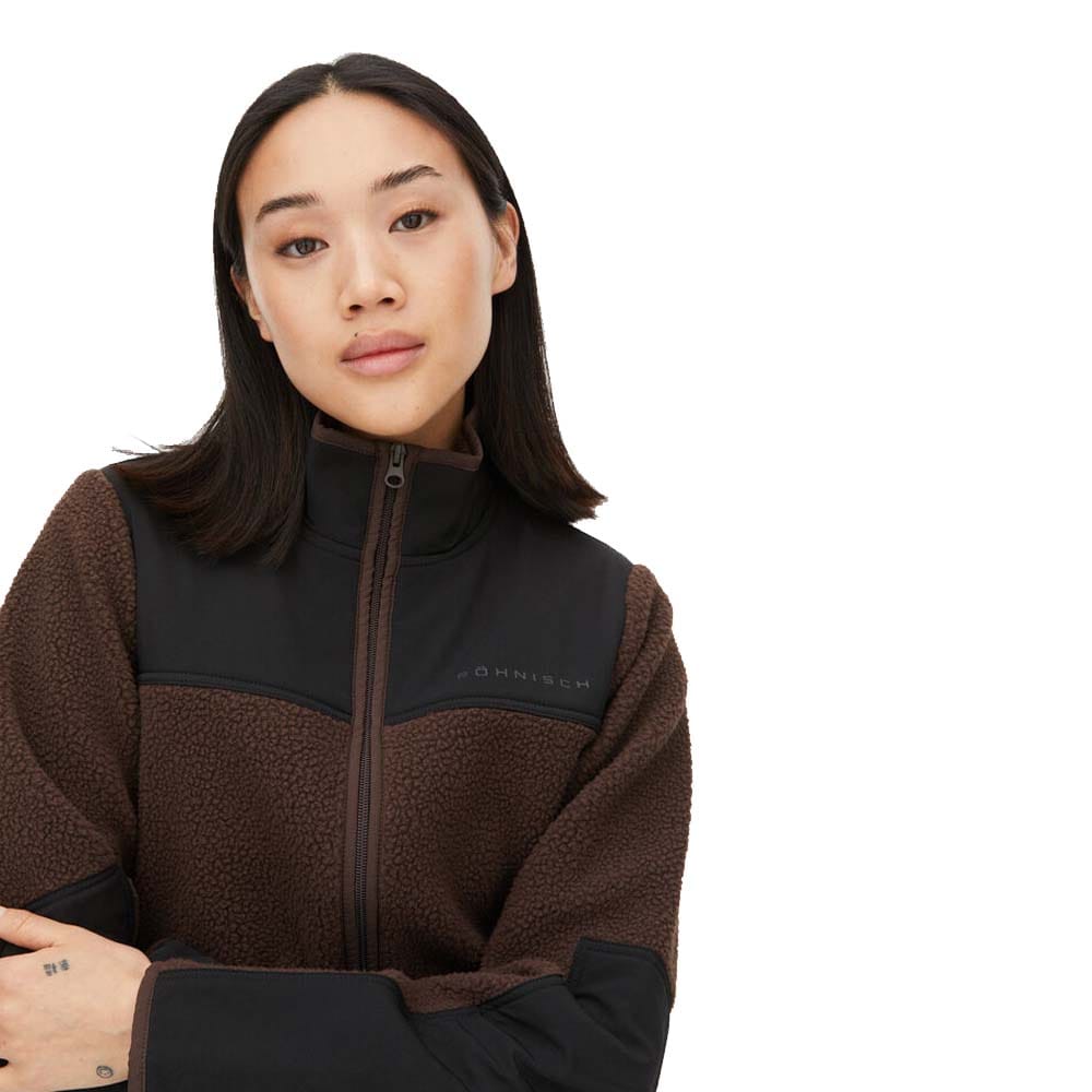 Phoebe Pile Jacket, Seal Brown på en modell framvänd