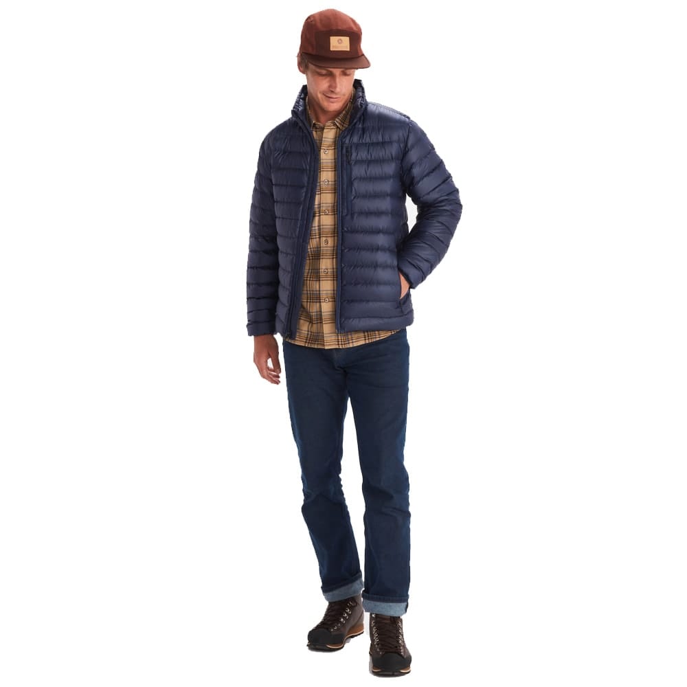 Marmot Highlander jacket (herr) på en herrmodell