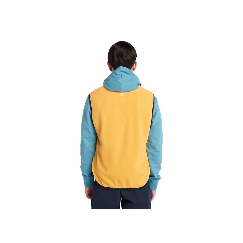 Baksida på den sköna Timberland Outdoor Archive Vest fleeceväst (herr) som bärs av en modell
