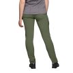 black diamond alpine light pants på modell