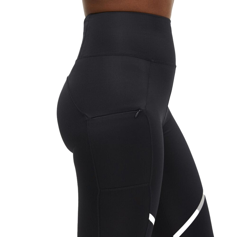 Närbild på rumpa i Röhnisch Shape Skyla Tights (dam)