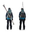 demostration om hur man hänger skidor på en Osprey Soelden 45 skidryggsäck (unisex)