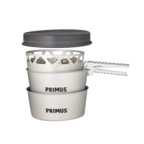Bränslesnålt stormkök från PRIMUS Essential Stove Set 2.3L med griptång.