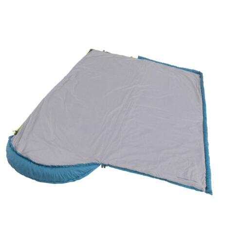 En extra rymlig Outwell Campion rymlig sovsäck som täcke