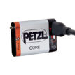 Laddning via USB-port med uppladdningsbart batteri från Petzl.