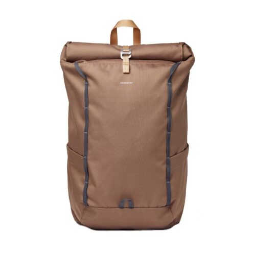 Bekväm ryggsäck i färgen brun från Sandqvist Arvid.