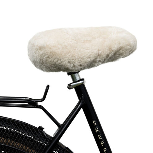 Cykelsadel för vuxencykel från Shepherd Ebbe i färgen Creme.