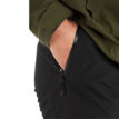 Närbild på ficka av Women's Minimalist GORE-TEX Pant