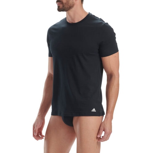 Framsida av Adidas Crew Neck Shirt 3-pack Tshirt (herr) som bärs av en modell