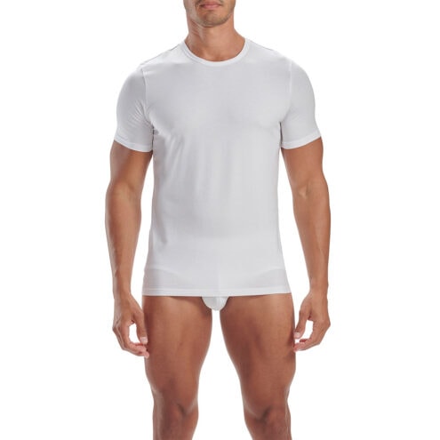 Adidas Crew Neck T-shirt 2-pack på en modell i vitt