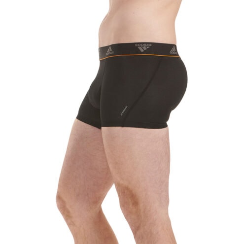 En modell som står i profil bär Adidas Trunk 2-pack boxers (herr)