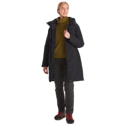Marmot chelsea coat (dam) på en modell - öppen dragkedja