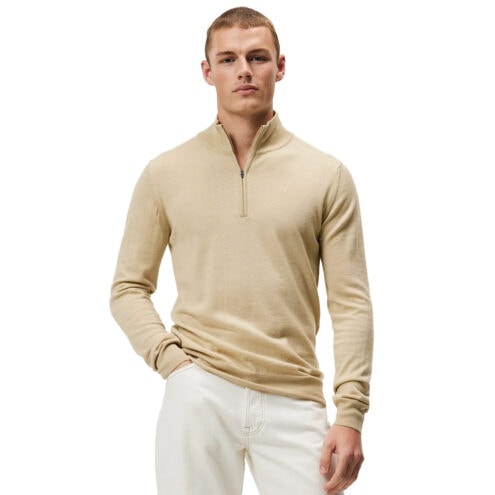 J. Lindeberg Kian Zipped Sweater (herr) Framifrån på en modell