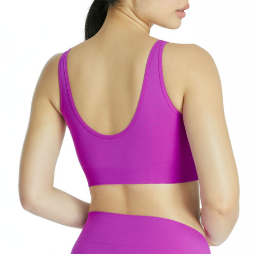 baksida av Adidas Bustier ribbad BH (dam) på en modell