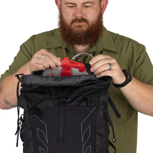 vätskeblåsa i Osprey Talon 33L Extended Fit dagsryggsäck (herr)